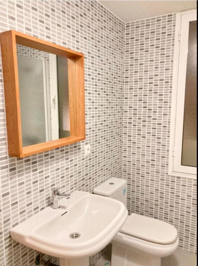 Apartamentos Playa Misericordias مالقة المظهر الخارجي الصورة