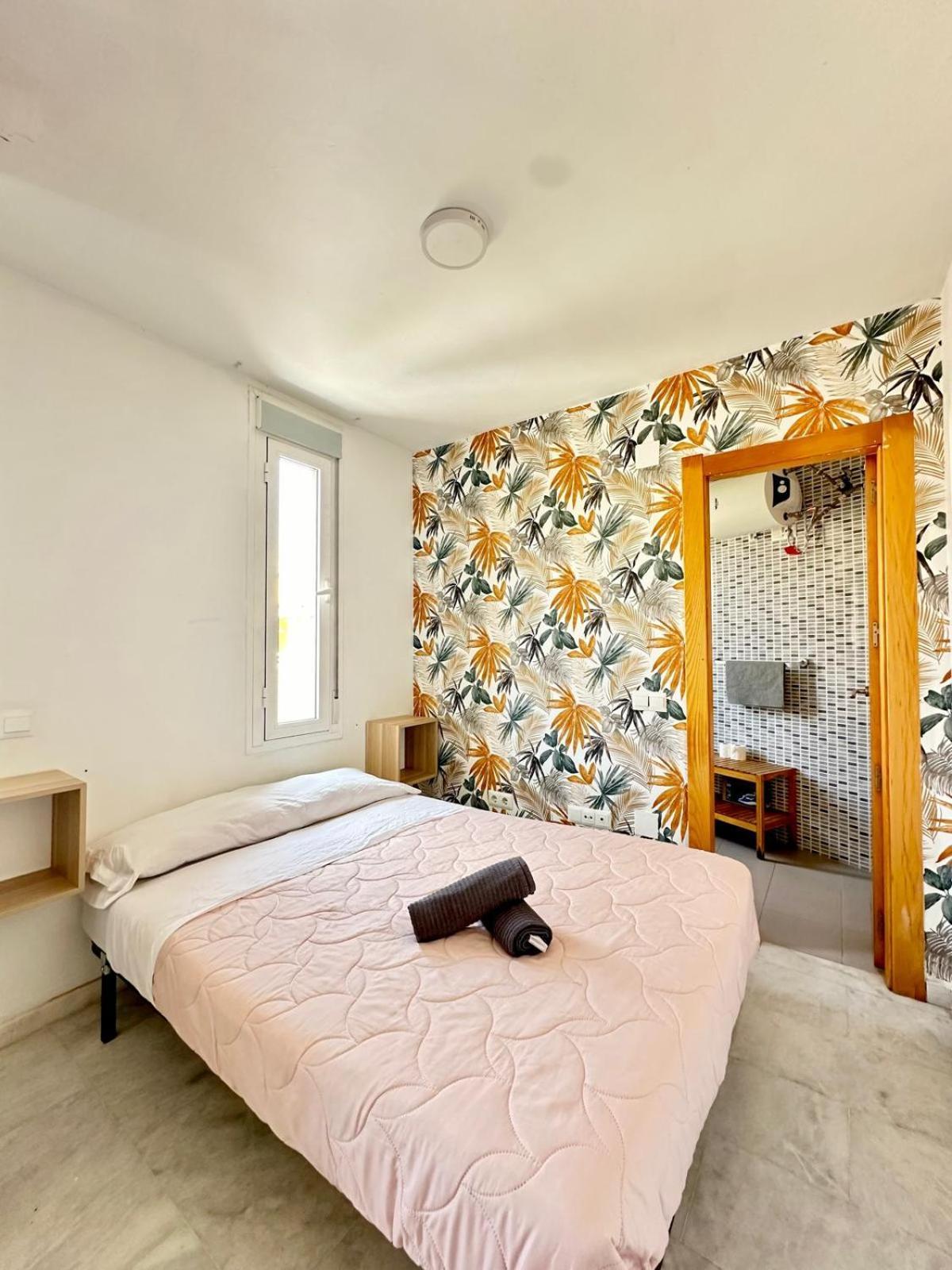 Apartamentos Playa Misericordias مالقة المظهر الخارجي الصورة